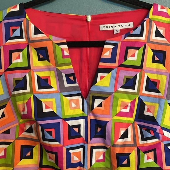Trina Turk women’s dress- size 4 - bright colors - geometric print - Picture 3 of 10